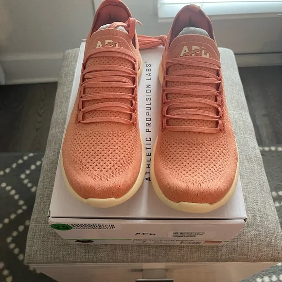 NIB APL Men’s Techloom Wave Warm Silk Almond Caramel Colorway Sneakers Athletic APL TechLoom Wave Sneakers Men main image 4
